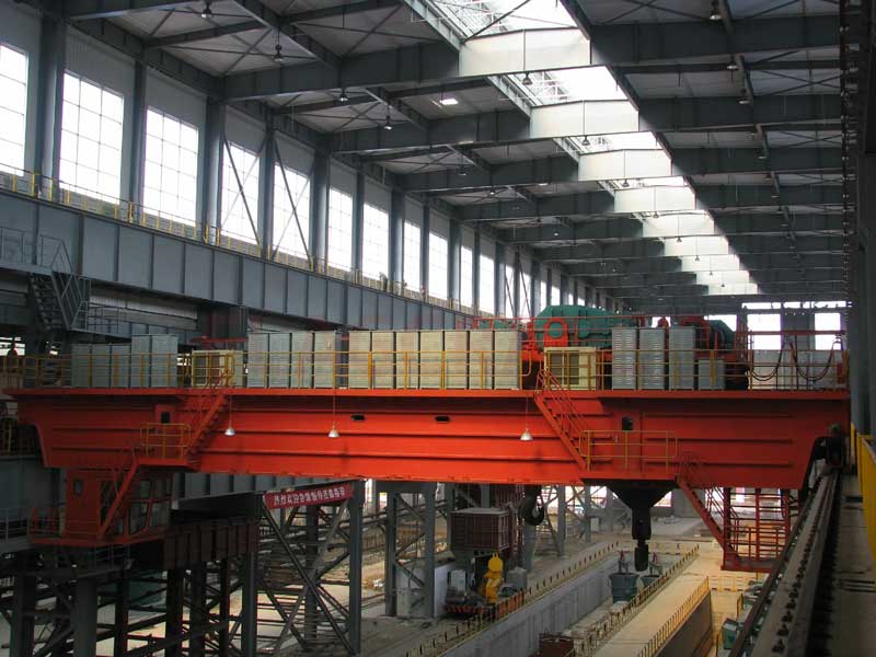 Double girder bridge crane